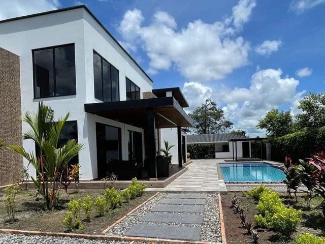 FINCA LOS GUAYACANES 2